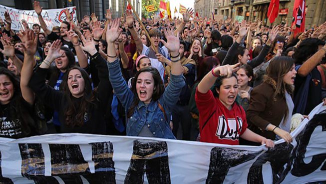 Cataluña: estudiantes harán huelga este jueves por la libertad de los presos y la gratuidad