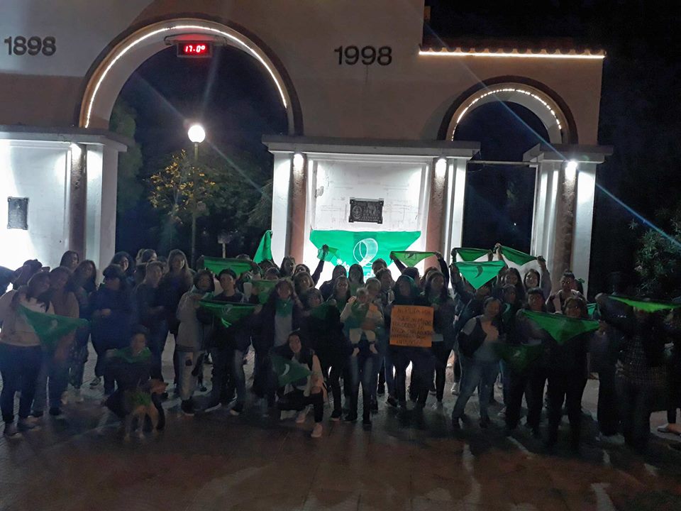 Primer "Pañuelazo" en Punta Alta