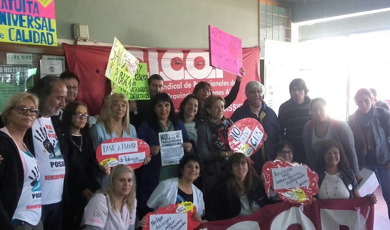 Trabajadoras del Hospital Posadas en lucha y estudiantes recorren el Hospital Paroissien