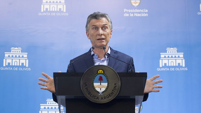 En conferencia de prensa Macri festejó el regalo a las patronales 