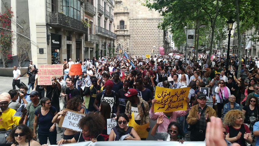 Manifestación por los derechos de los inmigrantes en Barcelona