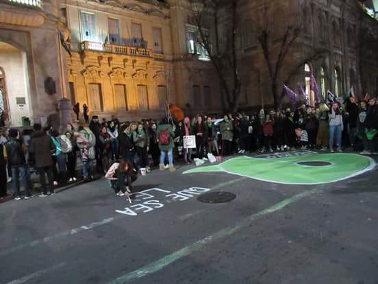 Bahía Blanca: Los ataques y provocaciones no van a frenar la marea verde