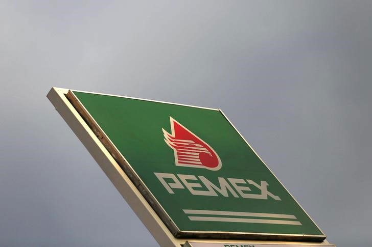 El gobierno prepara miles de despidos en Pemex