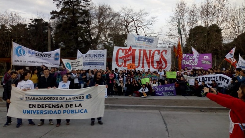 La UNGS marchó en defensa de la educación pública