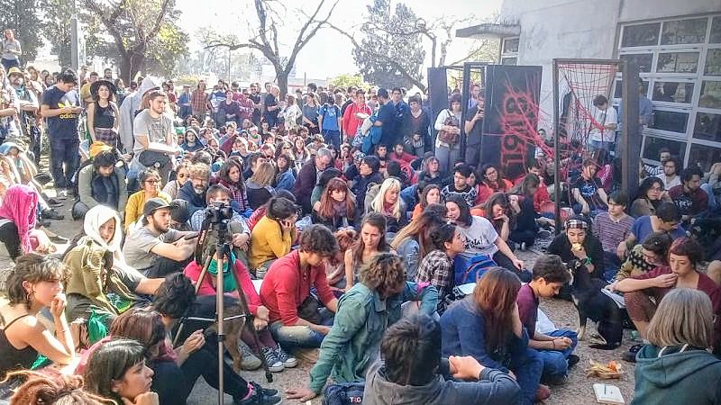 Se prepara una gran pelea en la universidad de Córdoba