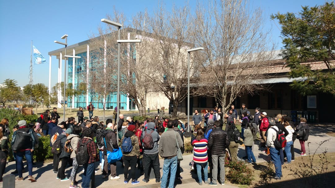 UNSAM: Asambleas estudiantiles en apoyo a los docentes y en defensa de la educación pública.