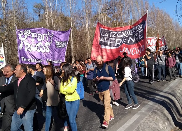 UNCuyo: "Vení Mauricio, vení a mirar, que por la educación salimos a luchar"