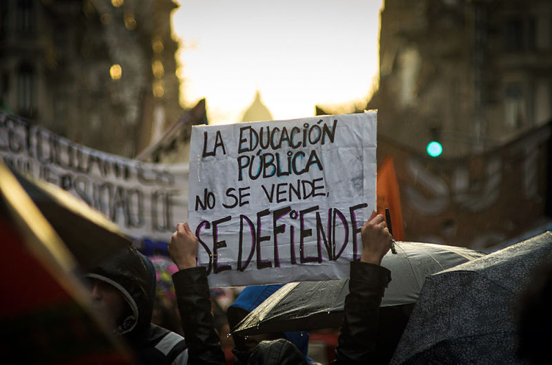 Sigue el paro y con las tomas se fortalece la movilización docente-estudiantil