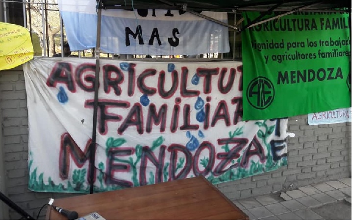 Mendoza: ¡En Agricultura Familiar, detrás de cada despido hay una familia! 