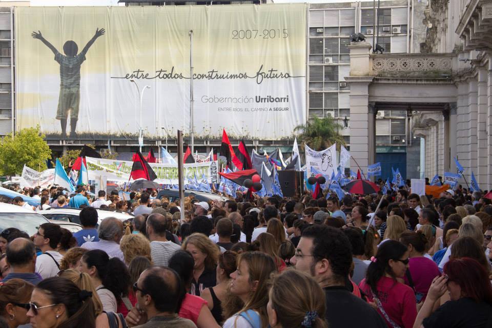 Entre Ríos: los docentes enfrentan a Urribarri