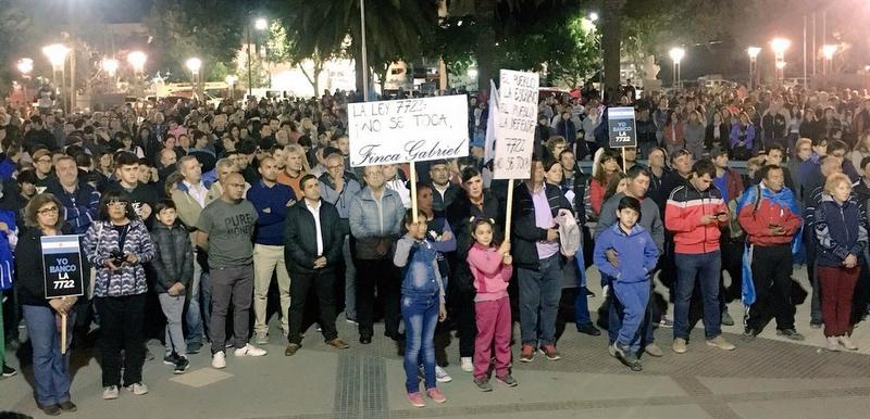 Mendoza: movilizaciones en defensa de la ley 7.722