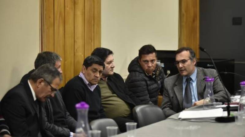 Juicio a policías por los casos de gatillo fácil y represión de 2010 en Bariloche