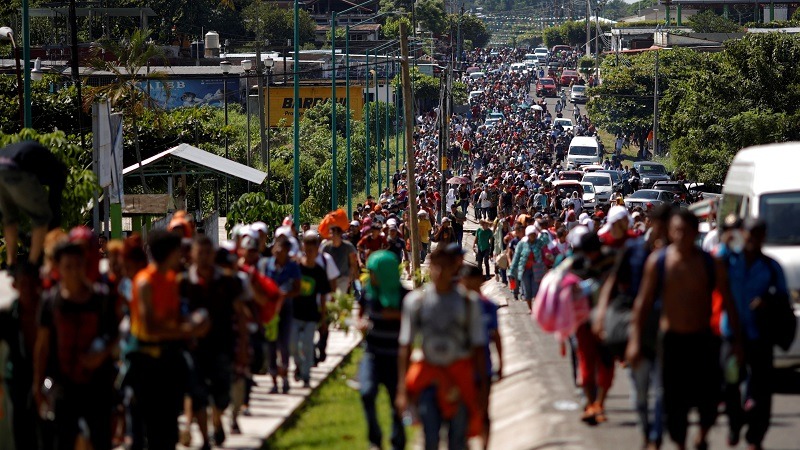 Trump declara emergencia nacional y prepara el Ejército contra la caravana migrante