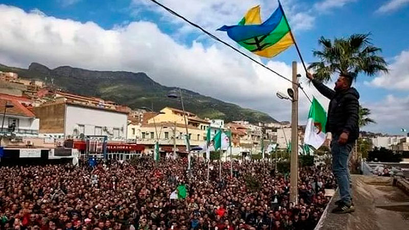 Manifestación masiva en Argelia : del rechazo a Bouteflika al rechazo al régimen