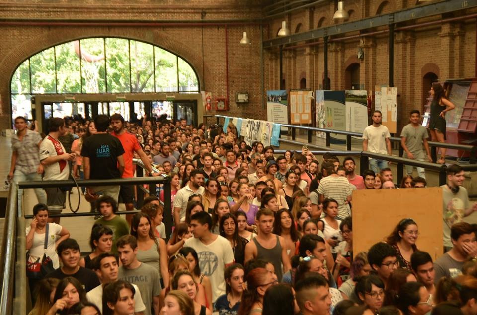 "Bochazo" en la Universidad de Lanús: más de 2.200 jóvenes no podrán comenzar sus estudios