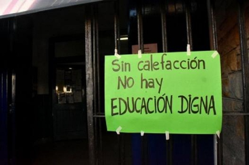 Escuelas sin gas, estudiantes y maestras con frío