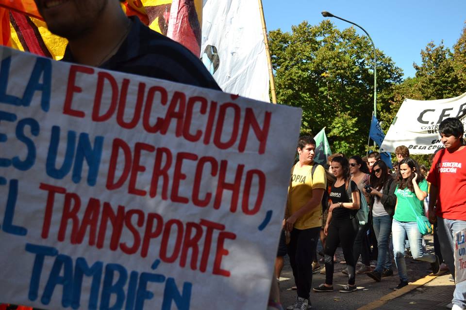 San Nicolás: ¿Vamos a dejar que el costo del transporte expulse a los estudiantes de las aulas?