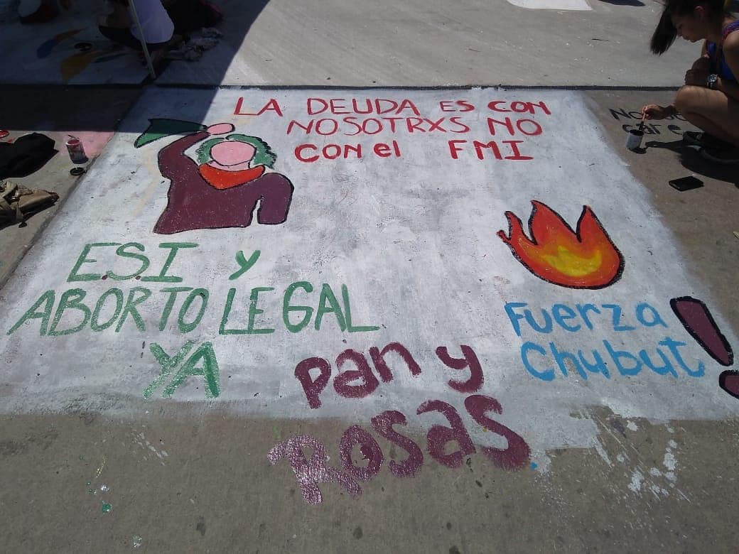 Otra vez censura en la Fiesta del Estudiante: taparon las pintas por aborto legal