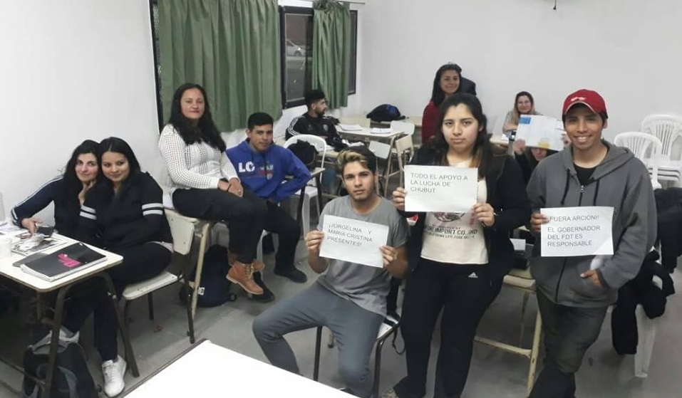  Solidaridad con Chubut: en los terciarios y las universidades gritaron ¡Fuera Arcioni: es responsable!