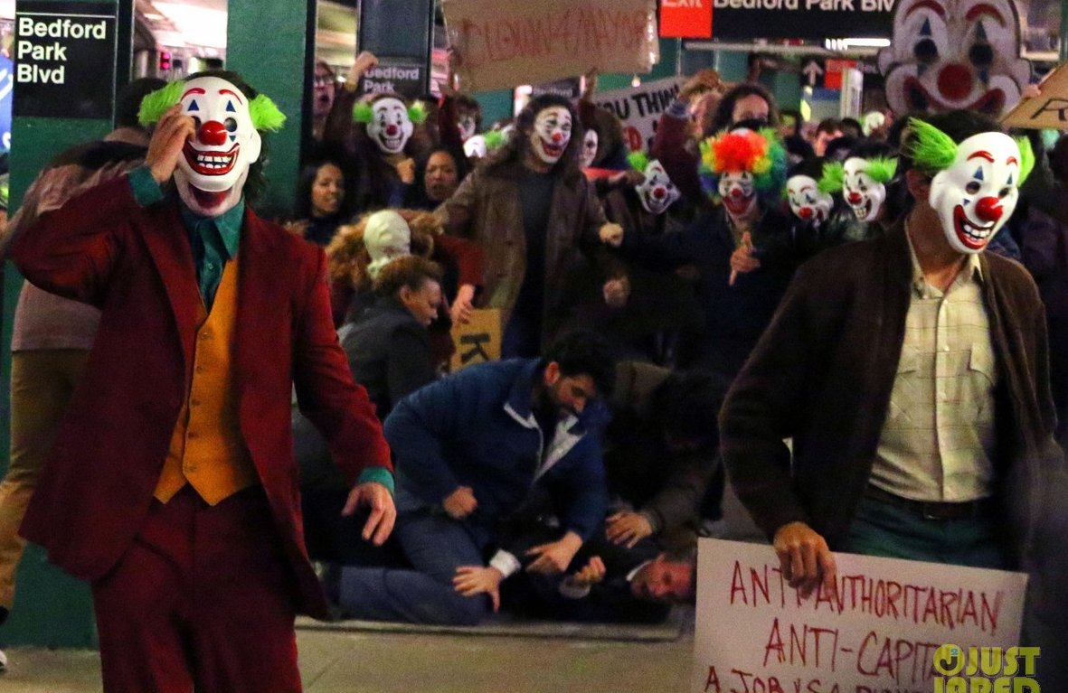 ¿Qué pasa si un día los desposeídos deciden defenderse?: Michael Moore sobre "Joker"