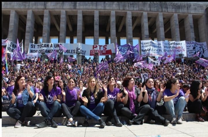 Las pibas nos preparamos para el 34 Encuentro (Pluri)nacional de Mujeres y Disidencias