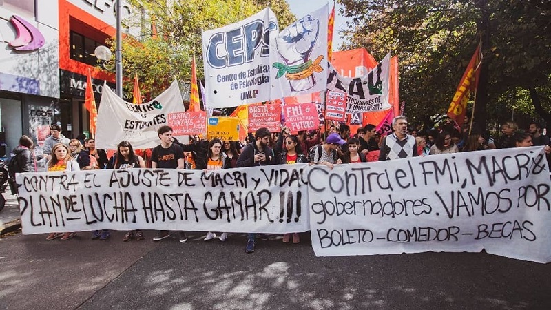 UNLP: fortalezcamos centros de estudiantes democráticos, independientes y de lucha