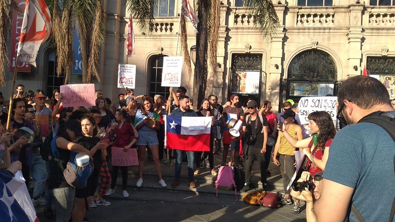 Solidaridad con el pueblo chileno en Córdoba: “Si tenemos que manifestarnos, las calles son el lugar”