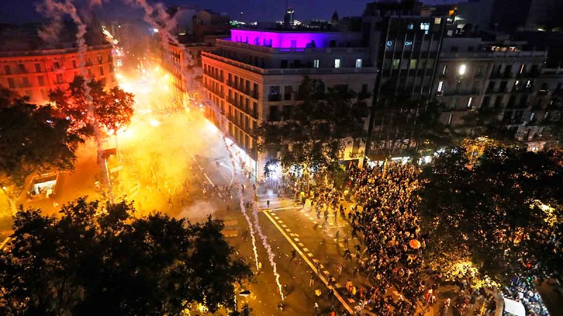 Crónica de un joven argentino en el otoño caliente catalán