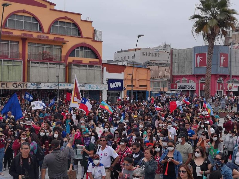 Gran marcha de trabajadores de la educación en Antofagasta