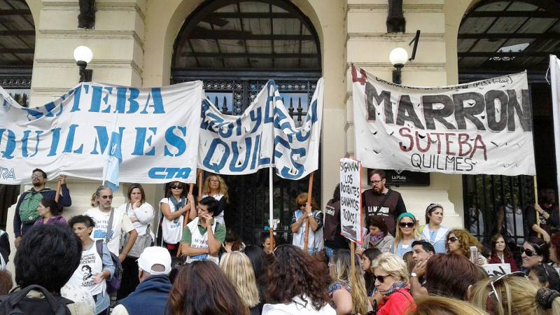 Debate en Suteba Quilmes: pagar la deuda a costa de los docentes y el pueblo