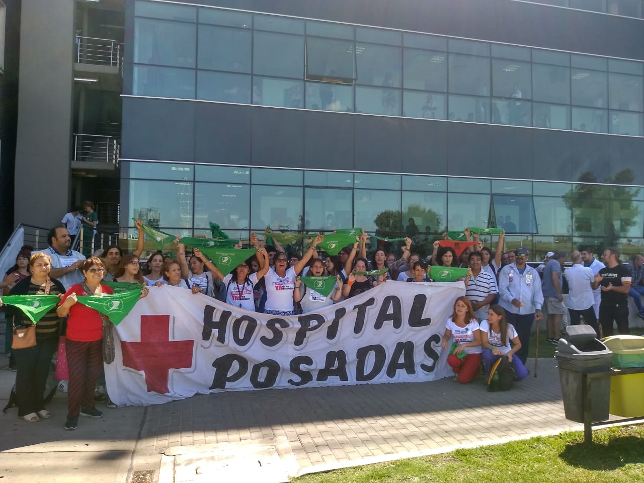 Hospital Posadas: pañuelazo por el derecho a decidir 