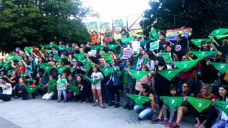 #19F: pañuelazo en San Martín de los Andes