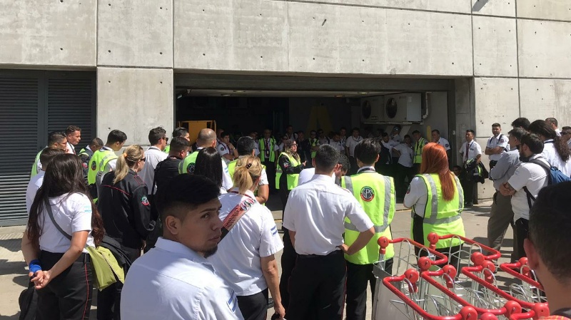 Aeronáuticos: despidos, ataques y la organización en medio de la pandemia