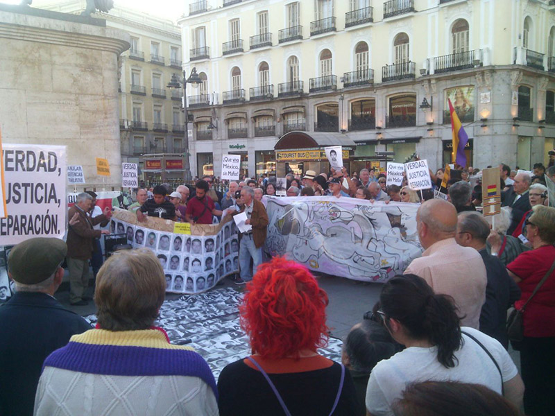 La Euro Caravana por los 43 de Ayotzinapa llegó a Madrid