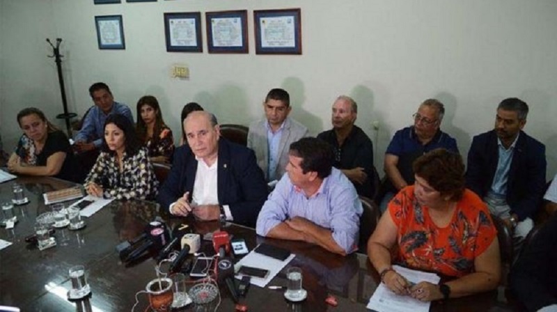 Pacto UCR-PJ para endeudar a Jujuy: “El peronismo es esto”