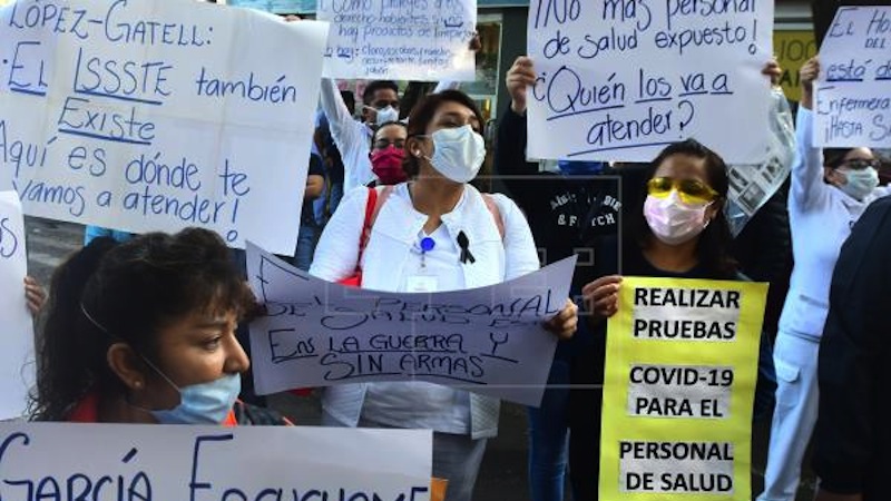 En México, 23.5% de los casos de Covid-19 son de personal de salud