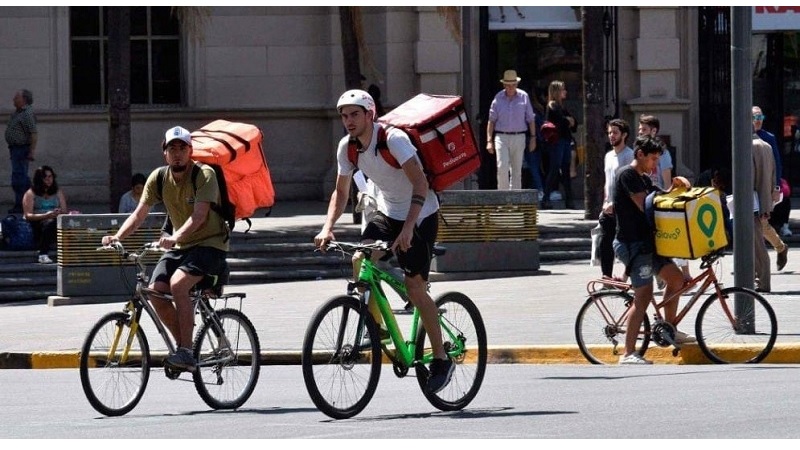 Repartidor de Glovo fue atropellado en Avellaneda: la precarización mata