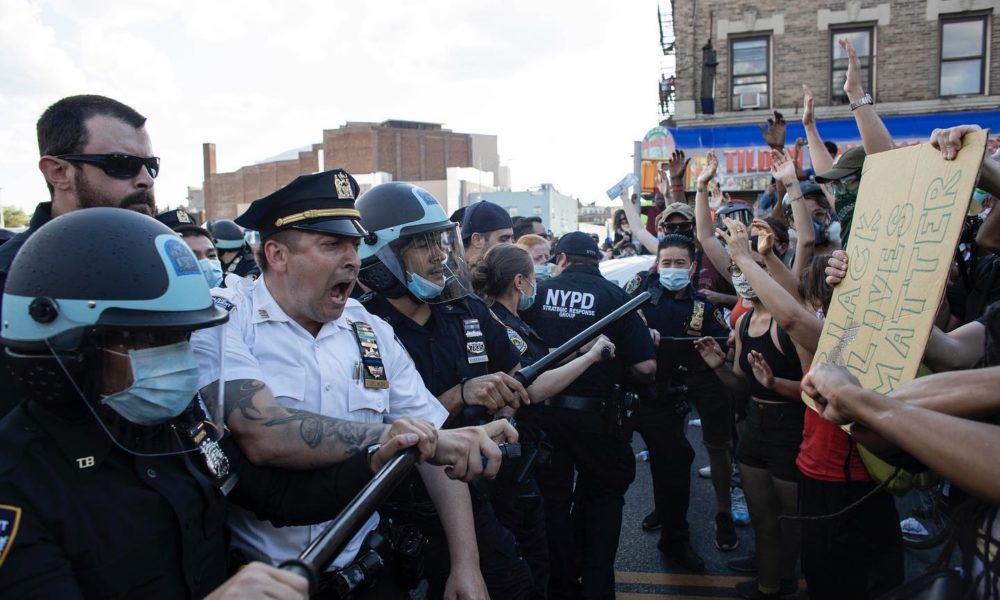 Gana fuerza en EE. UU. el reclamo de separar a los policías de las centrales sindicales