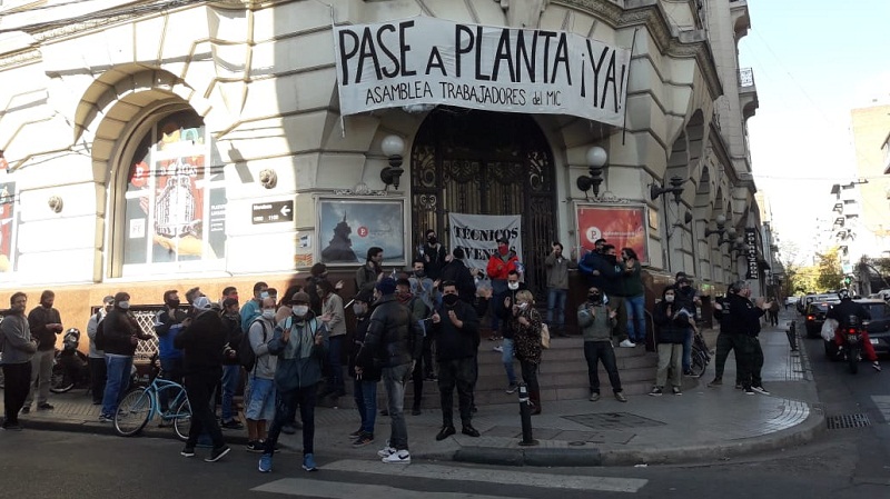 Técnicos del rubro eventos se manifestaron en Rosario contra la precarización