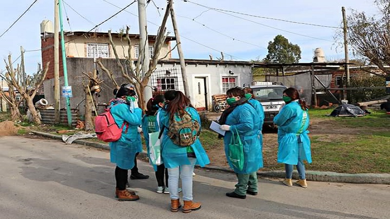 Detectan 38 casos sospechosos de Covid-19 en operativos barriales en Ensenada