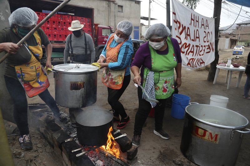 Ollas comunitarias en Perú como respuesta a la crisis