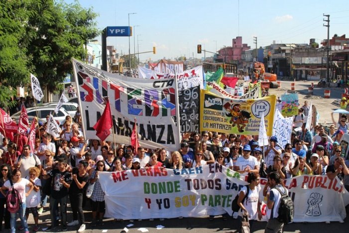 Organicemos una gran asamblea en defensa de la educación pública y para enfrentar la crisis