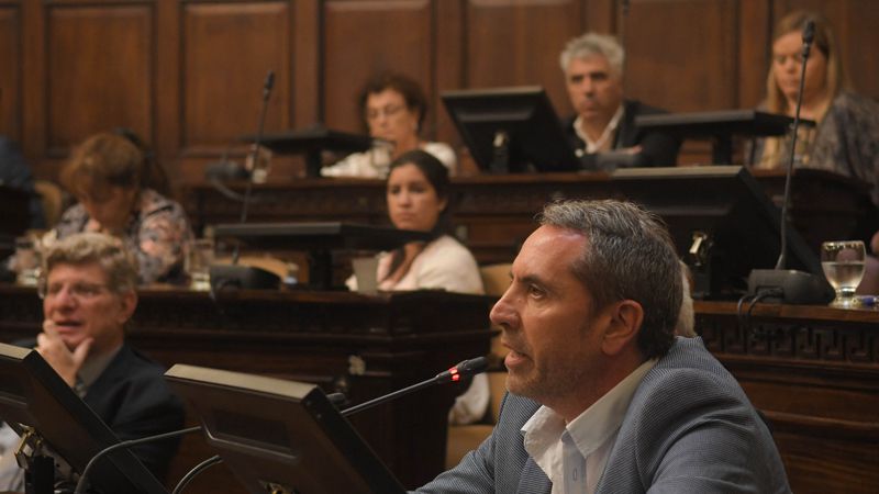 Mendoza: Cambia Mendoza vota criminalizar familias sin vivienda