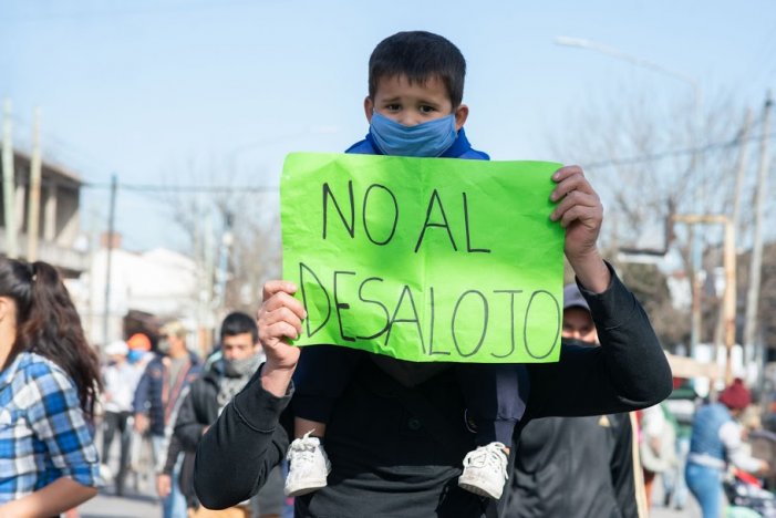 Después de la audiencia con el juez, continúa firme el desalojo a las familias de Guernica