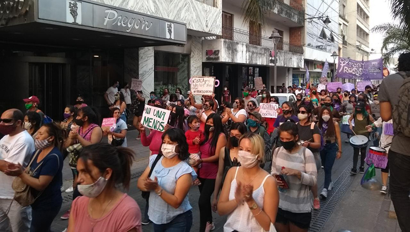 Volvieron a marchar por #NiUnaMenos en Jujuy: hubo cinco femicidios en un mes