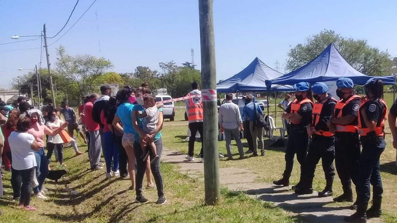 Barrio La Bibiana: entre promesas, migajas y la amenaza de represión