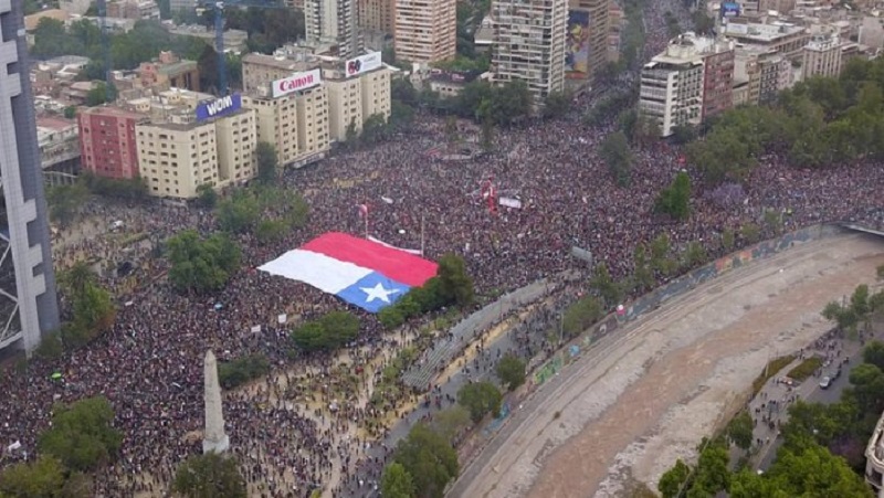 Chile a las puertas del plebiscito y a un año de la rebelión popular