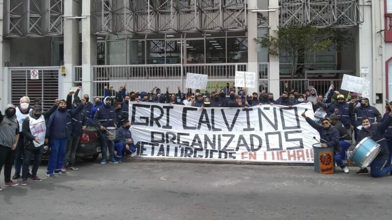 GRI Calviño: trabajadores convocan a movilizar a cámara patronal metalúrgica