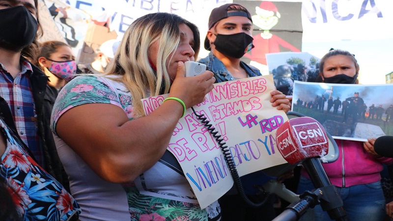 Familias de Los Ceibos apoyaron la lucha de Guernica en el Puente Pueyrredón