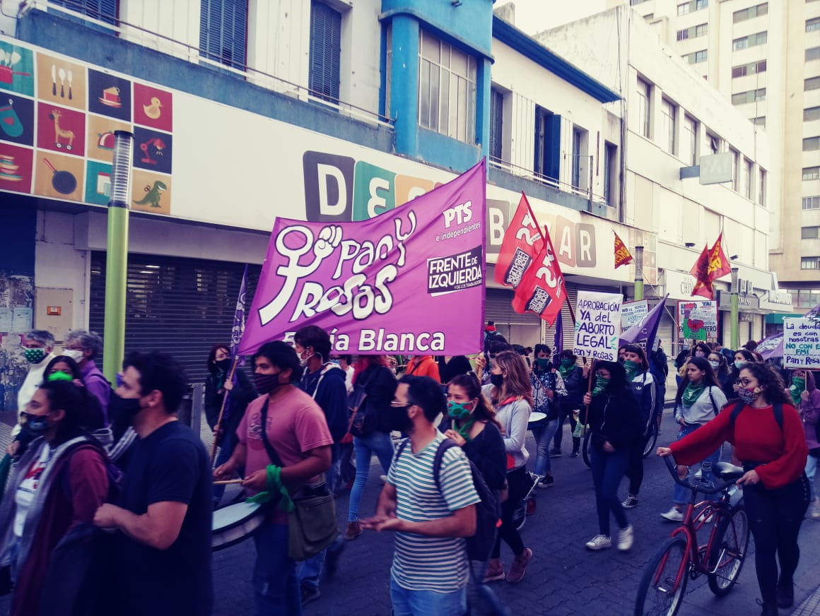 La marea verde vuelve a las calles de Bahía por el derecho al aborto